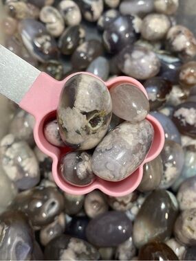 BLACK FLOWER AGATE CRYSTAL TUMBLES 1/4 CUP SCOOP